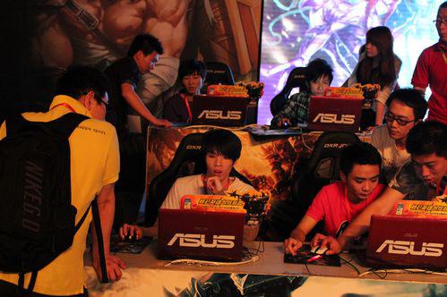 Uzi ： 我很高兴今天能见到这么多老朋友。